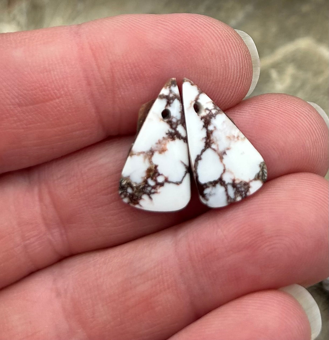 FRIDAY BARGAIN RARE Arizona Wild Horse Round Nugget Beads 7-10mm Partial Strand (6 in) and Matching Earring Slab Pair 10x19 mm, 2 piece set