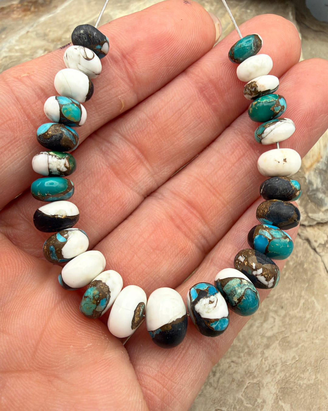 Kingman Turquoise and White Buffalo with Bronze Composite Graduated Rondelle Beads 7-10mm, 2.5 Inch Focal Strand/25 Beads