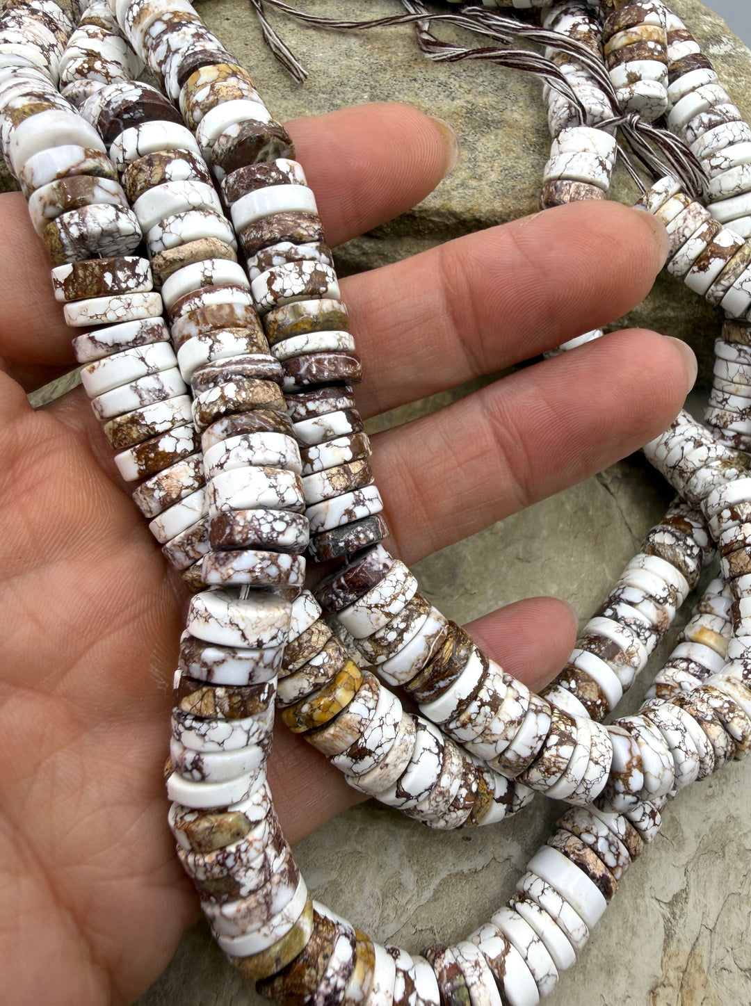 AAA+ RARE Arizona Wild Horse Handcut BIG 8-9mm Heishi Beads