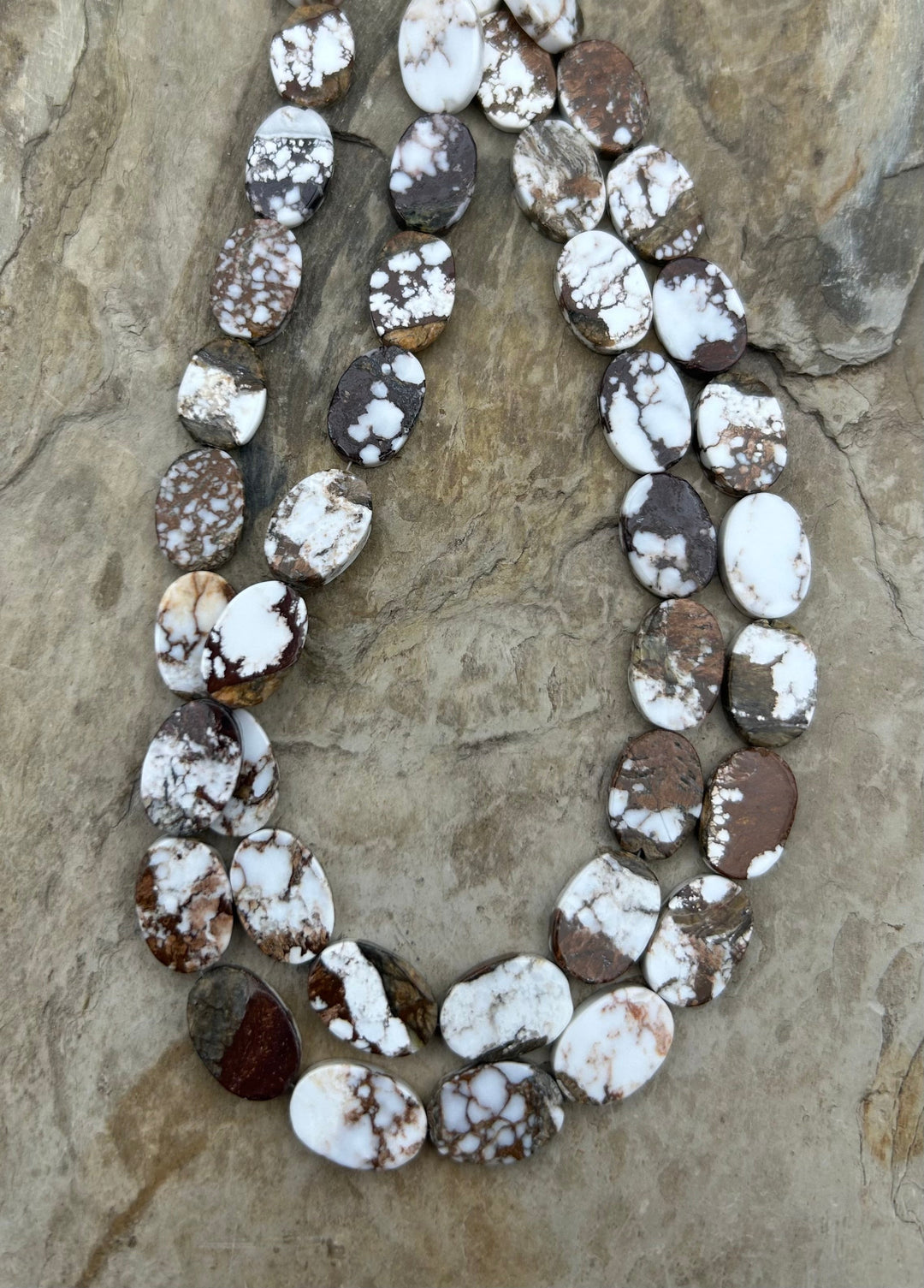 Arizona Wild Horse Flat Oval Beads 10x15mm ONE 12 Inch