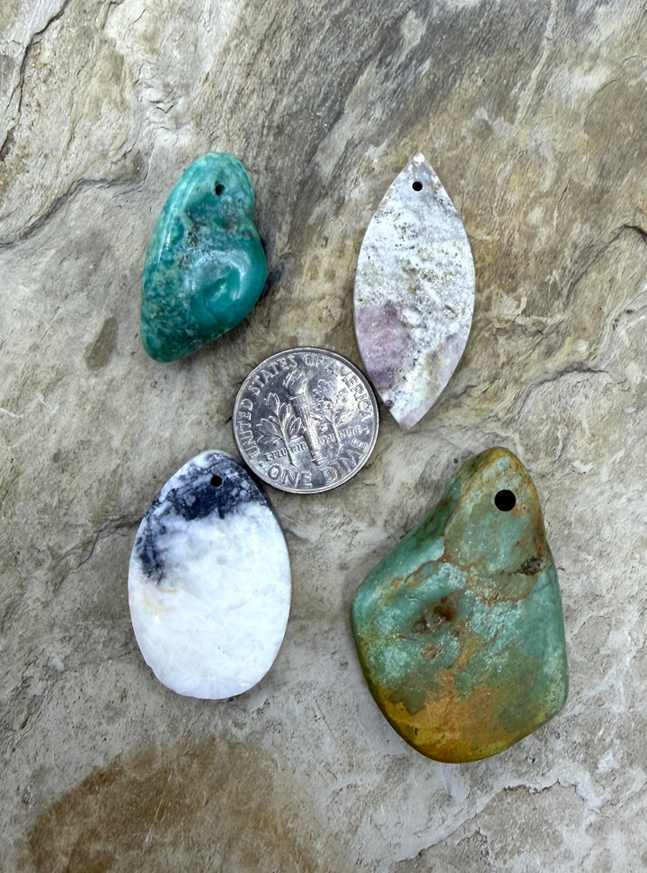 BARGAIN FRIDAY LOT of 4 Focal Pendant Beads White Buffalo