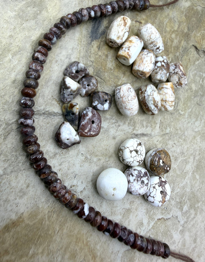 BARGAIN FRIDAY LOT of mixed Arizona Wild Horse Beads - Wild