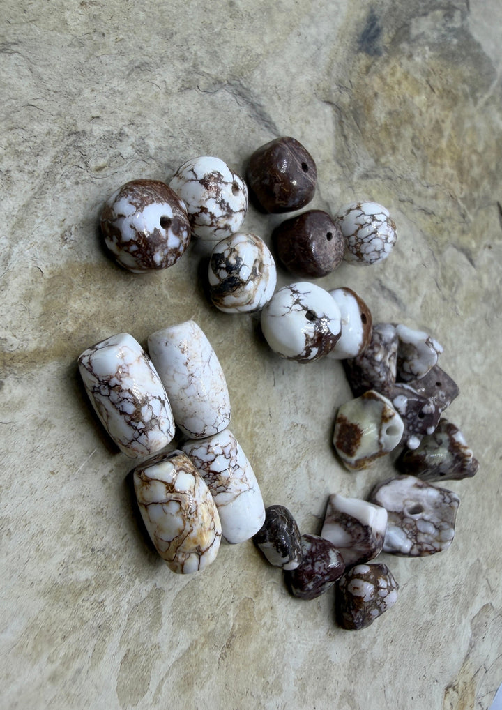 BARGAIN FRIDAY LOT of mixed Arizona Wild Horse Beads - Wild