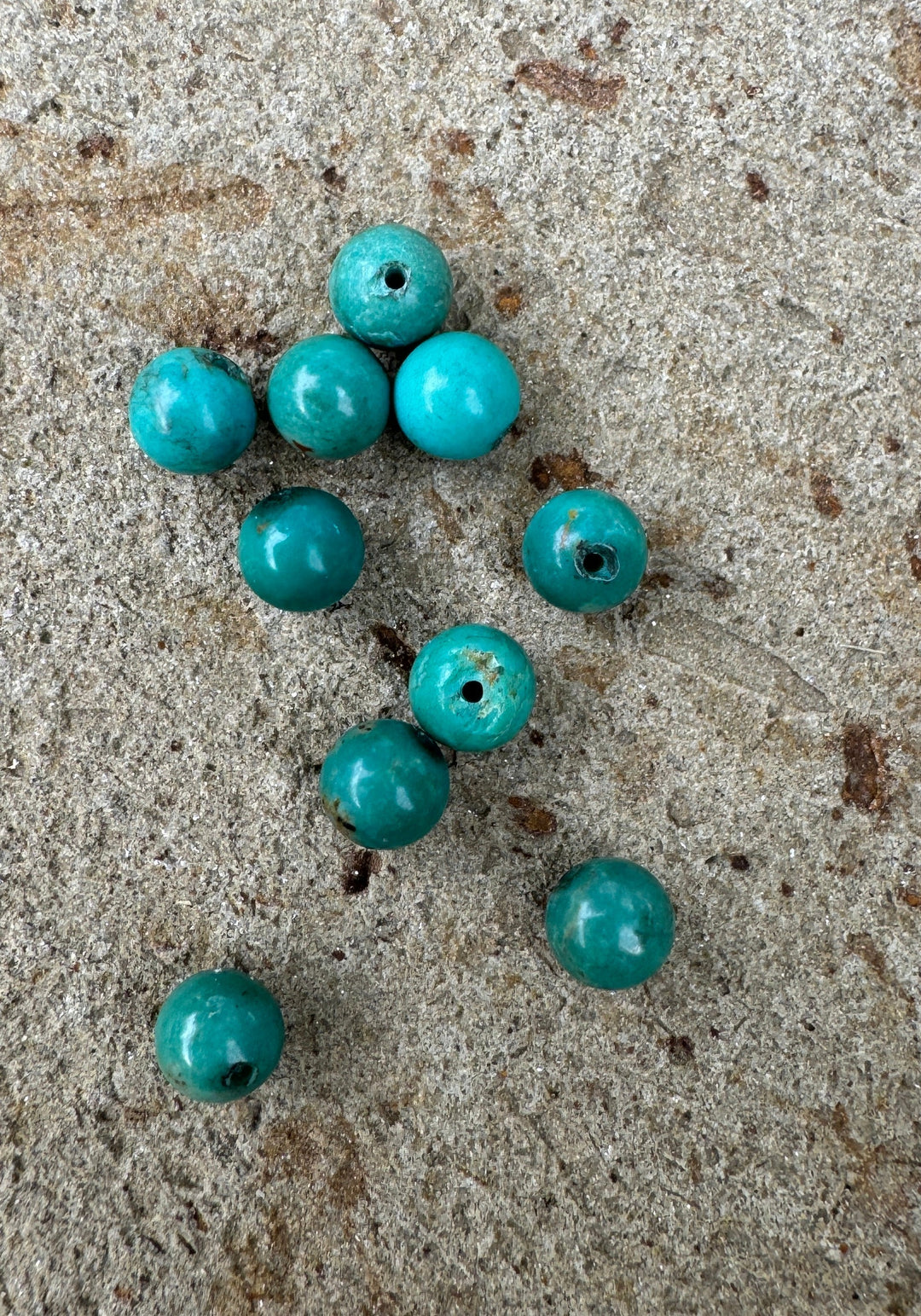 Beautiful Fox (Nevada) 5mm round Beads (Package of 10