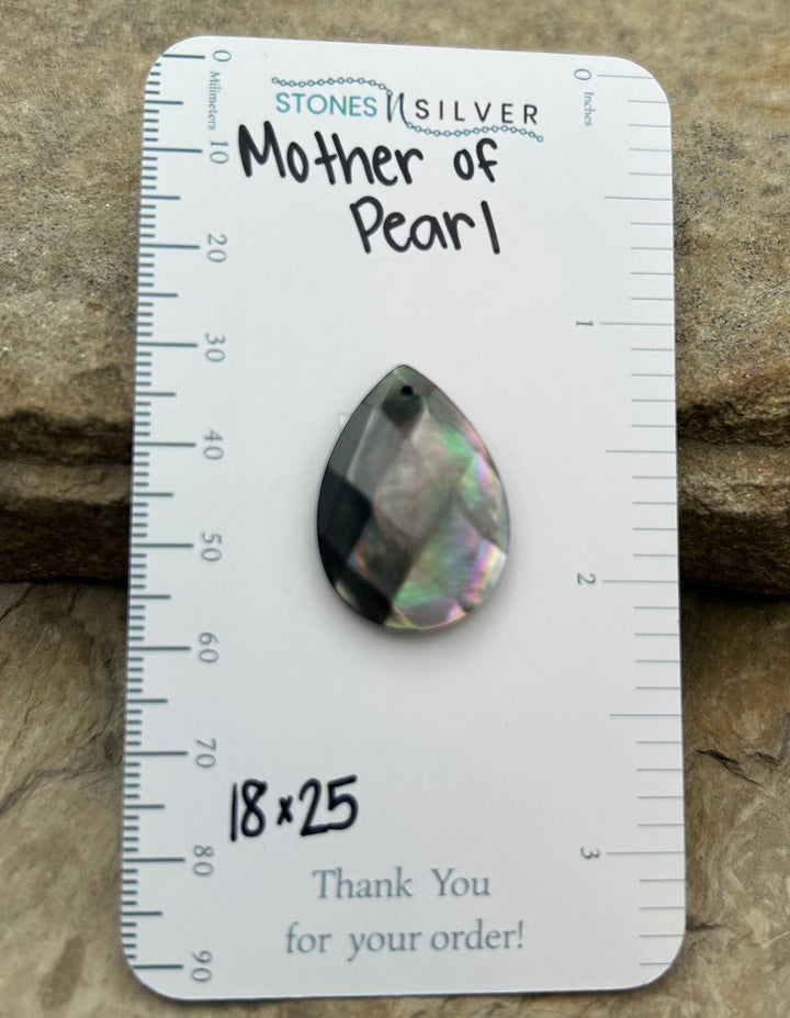 Black Mother Of Pearl Focal Pendant Bead 18x25mm - Mother