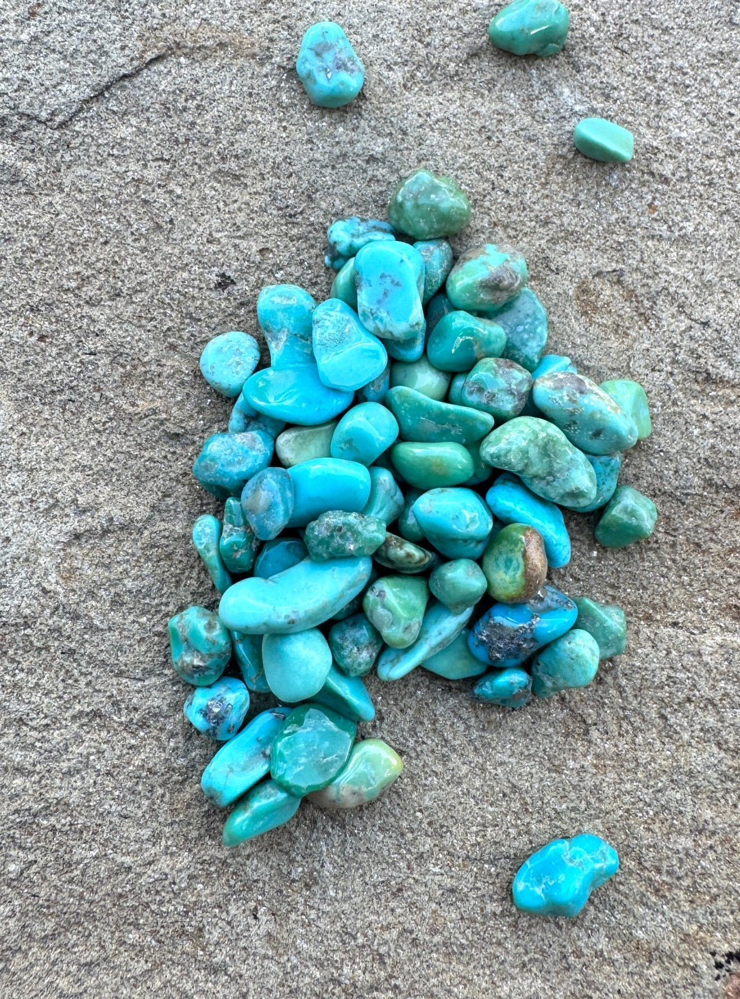 Campitos (Mex) Turquoise Polished Undrilled Nuggets 3-5mm