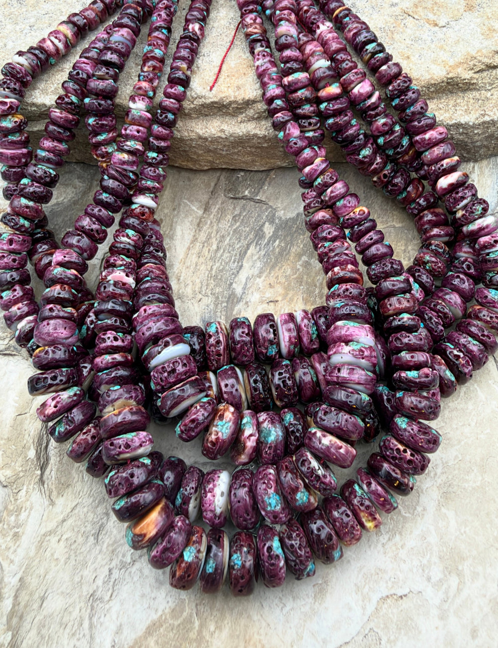 Dark Purple Spiny Oyster with Turquoise Inlay Graduated