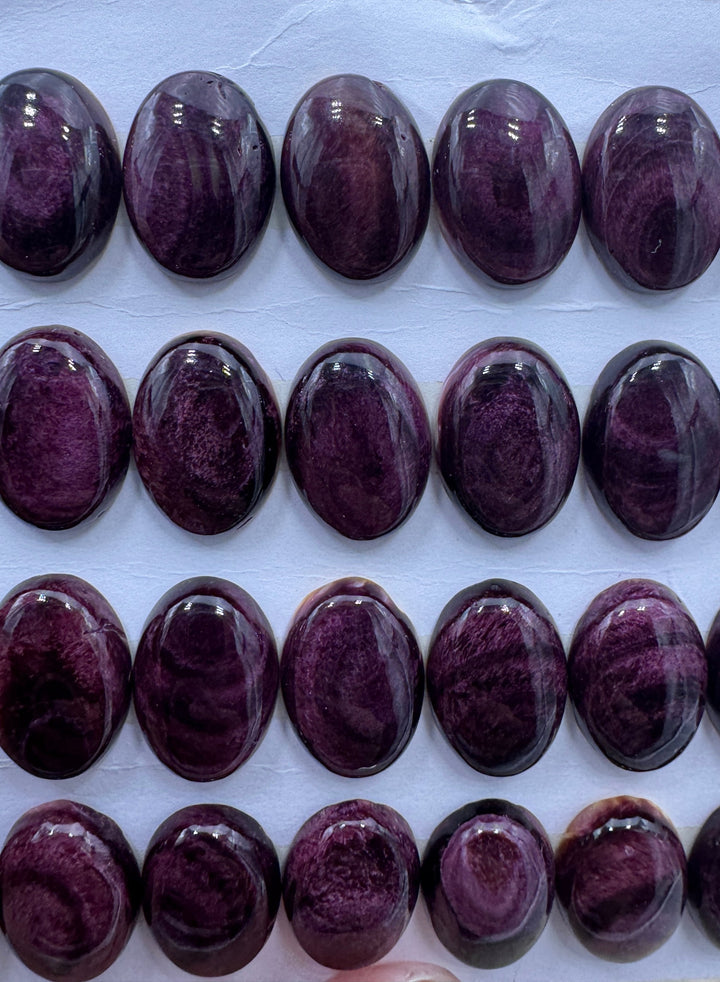 Deep Purple Spiny Oyster 10x14mm Oval Shaped Cabochons (One