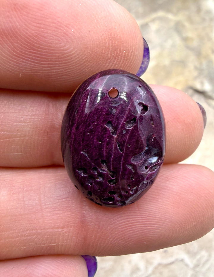 Deep Purple Spiny Oyster Oval Shaped Focal Pendant Bead