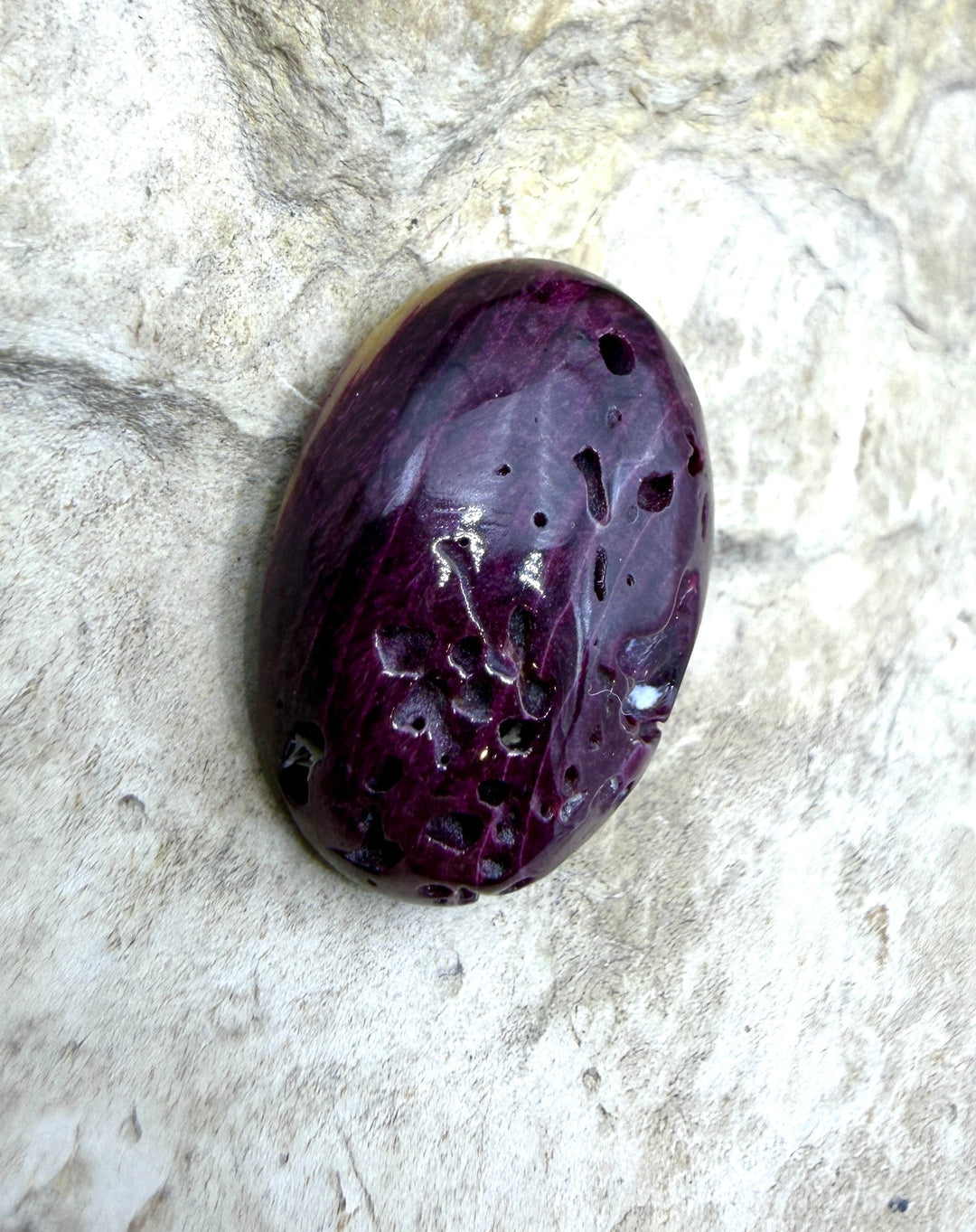 Deep Purple Spiny Oyster Oval Shaped Focal Pendant Bead