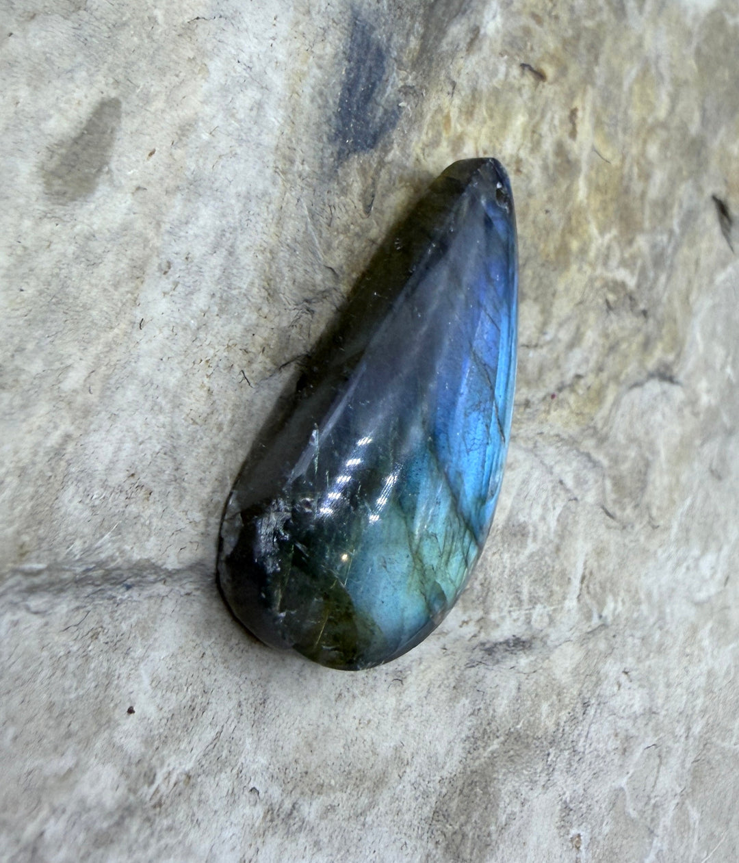 Flashy Labradorite Focal Pendant Bead 16x33mm - Labradorite