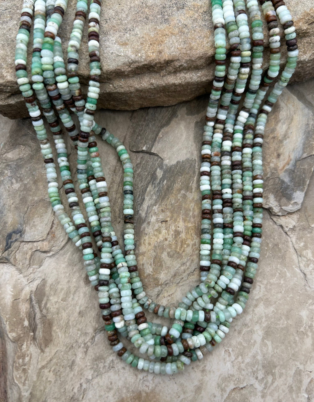 FRIDAY BARGAIN Chrysoprase 4mm Smooth Rondelle Beads ONE 16