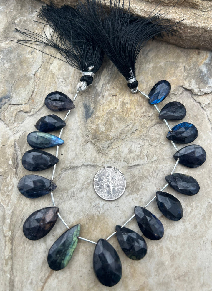 FRIDAY BARGAIN Flashy Black Labradorite Graduated Teardrop