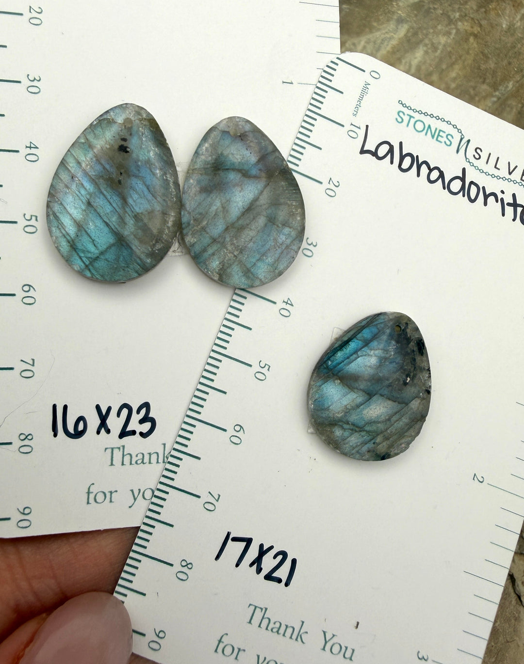 FRIDAY BARGAIN Flashy Labradorite Focal Pendant Bead
