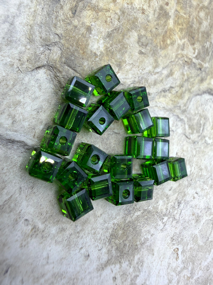 FRIDAY BARGAIN LOT of 20 ’Fern Green’ Swarovski Crystal 4mm