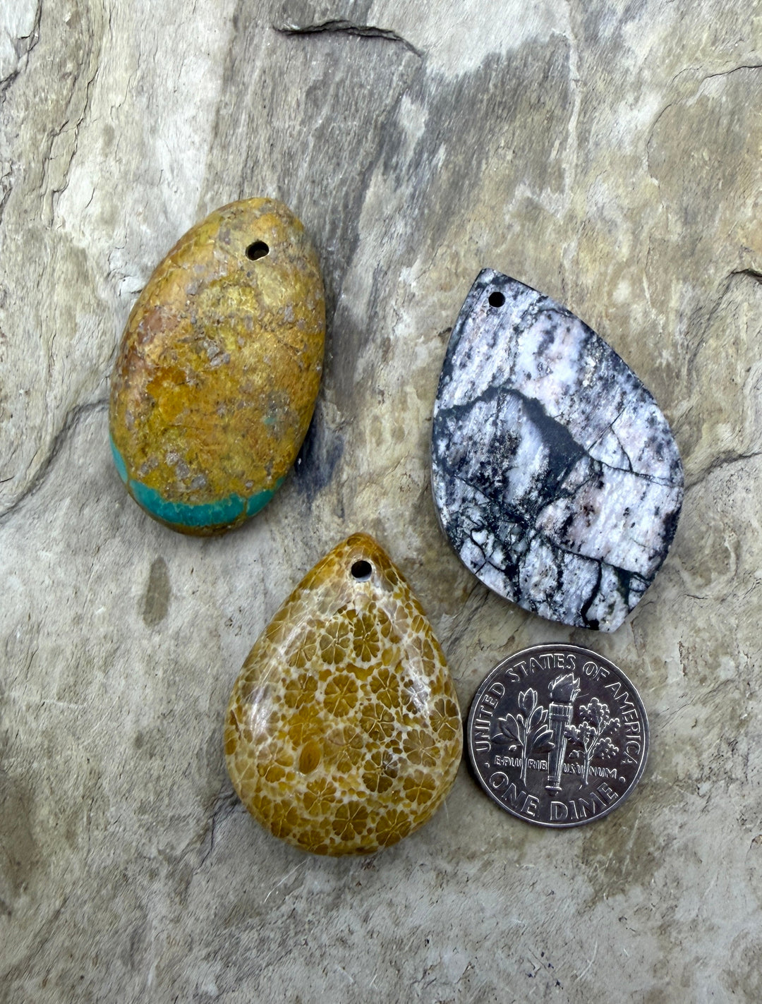 FRIDAY BARGAIN LOT of 3 Focal Pendant Beads Royston
