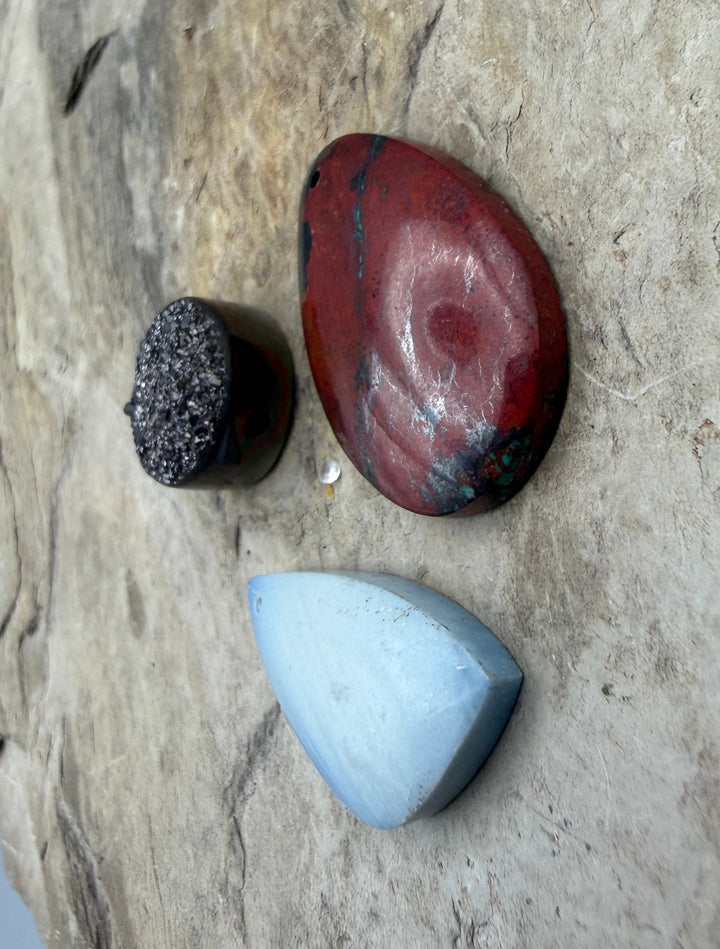 FRIDAY BARGAIN LOT of 3 Premium Focal Pendant Beads Somora