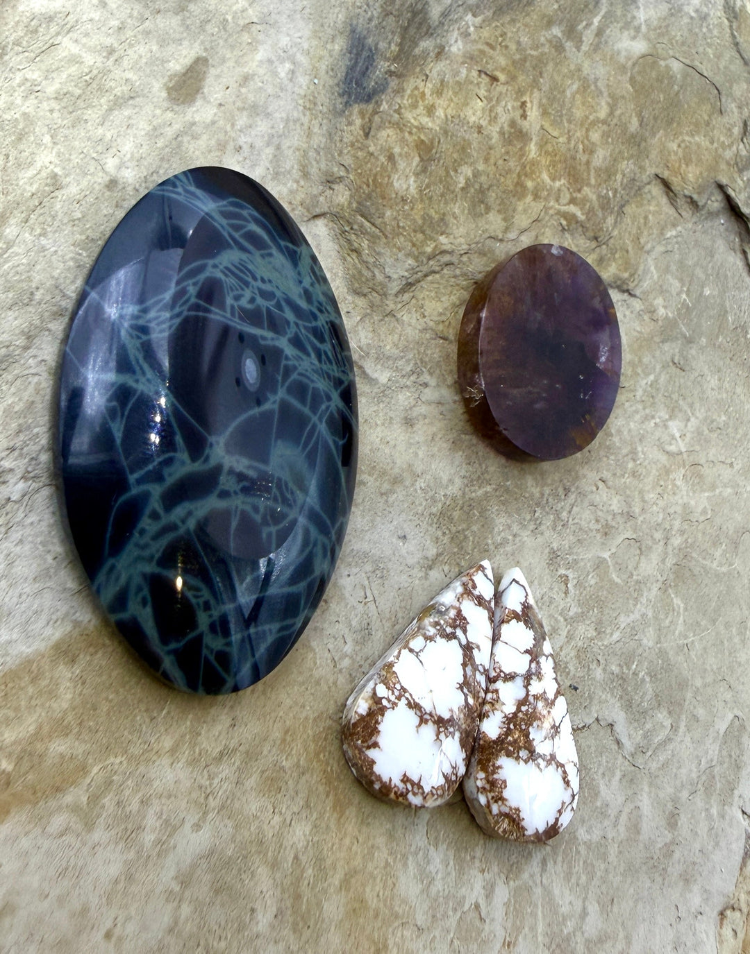 FRIDAY BARGAIN LOT of 4 Mixed Cabochons Melody Stone Wild