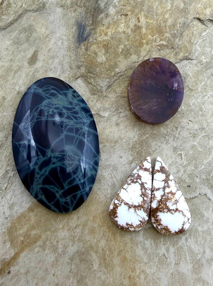FRIDAY BARGAIN LOT of 4 Mixed Cabochons Melody Stone Wild