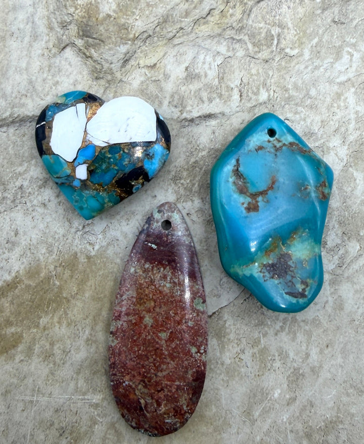 FRIDAY BARGAIN LOT of Mixed Turquoise Focal Beads Kingman/