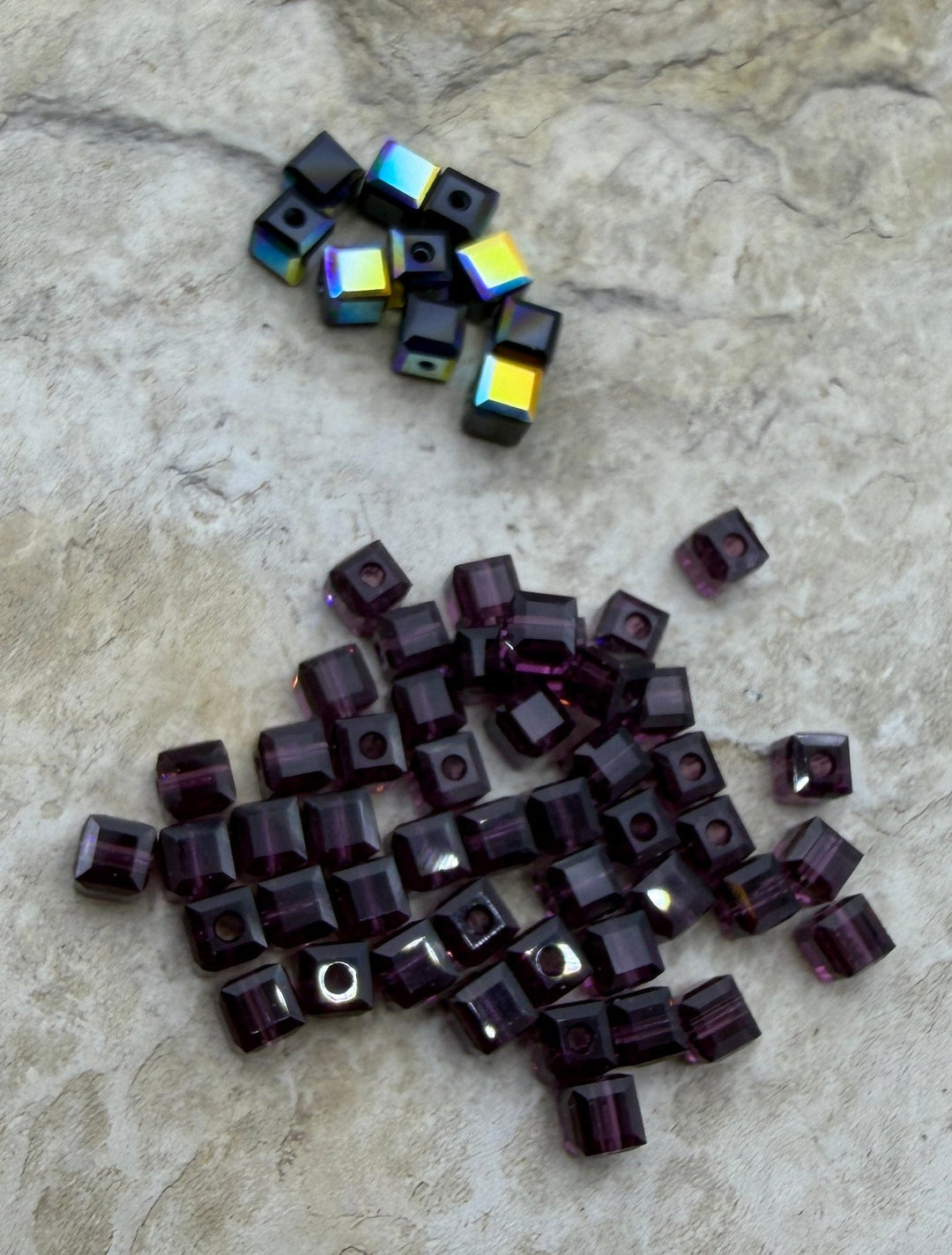 FRIDAY BARGAIN LOT of Swaovski 4mm Crystal Cube Beads