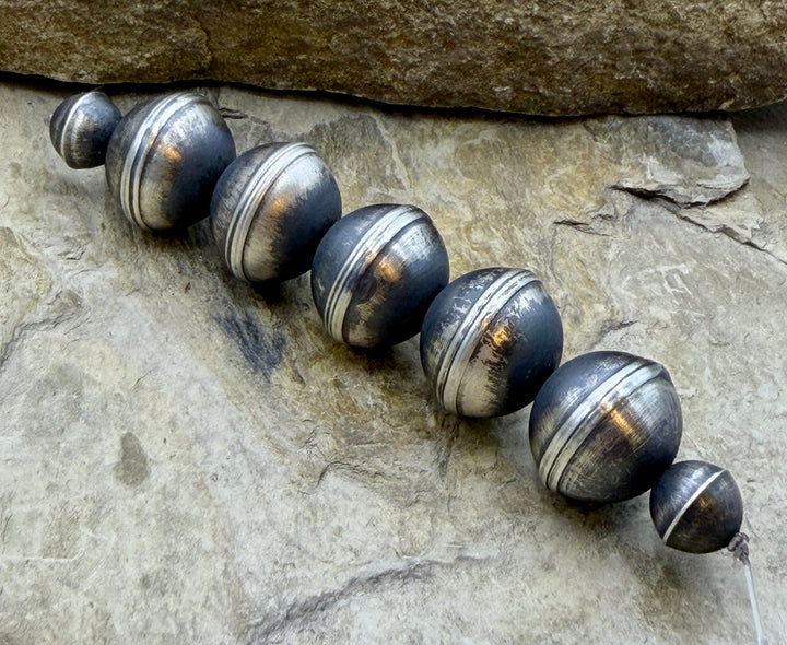FRIDAY ESTATE FIND BIG Sterling Silver Navajo Pearl 7 Bead