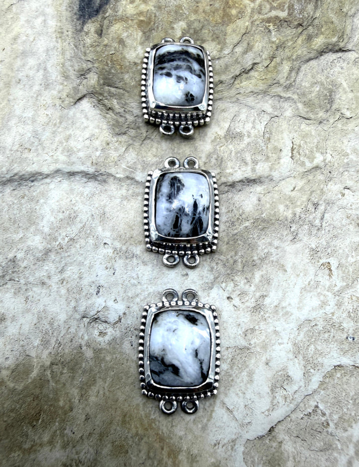 FRIDAY ESTATE FIND Sterling Silver and White Buffalo
