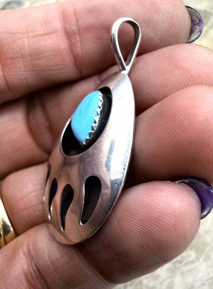 FRIDAY ESTATE FIND Sterling Silver Oxidized Bear Paw