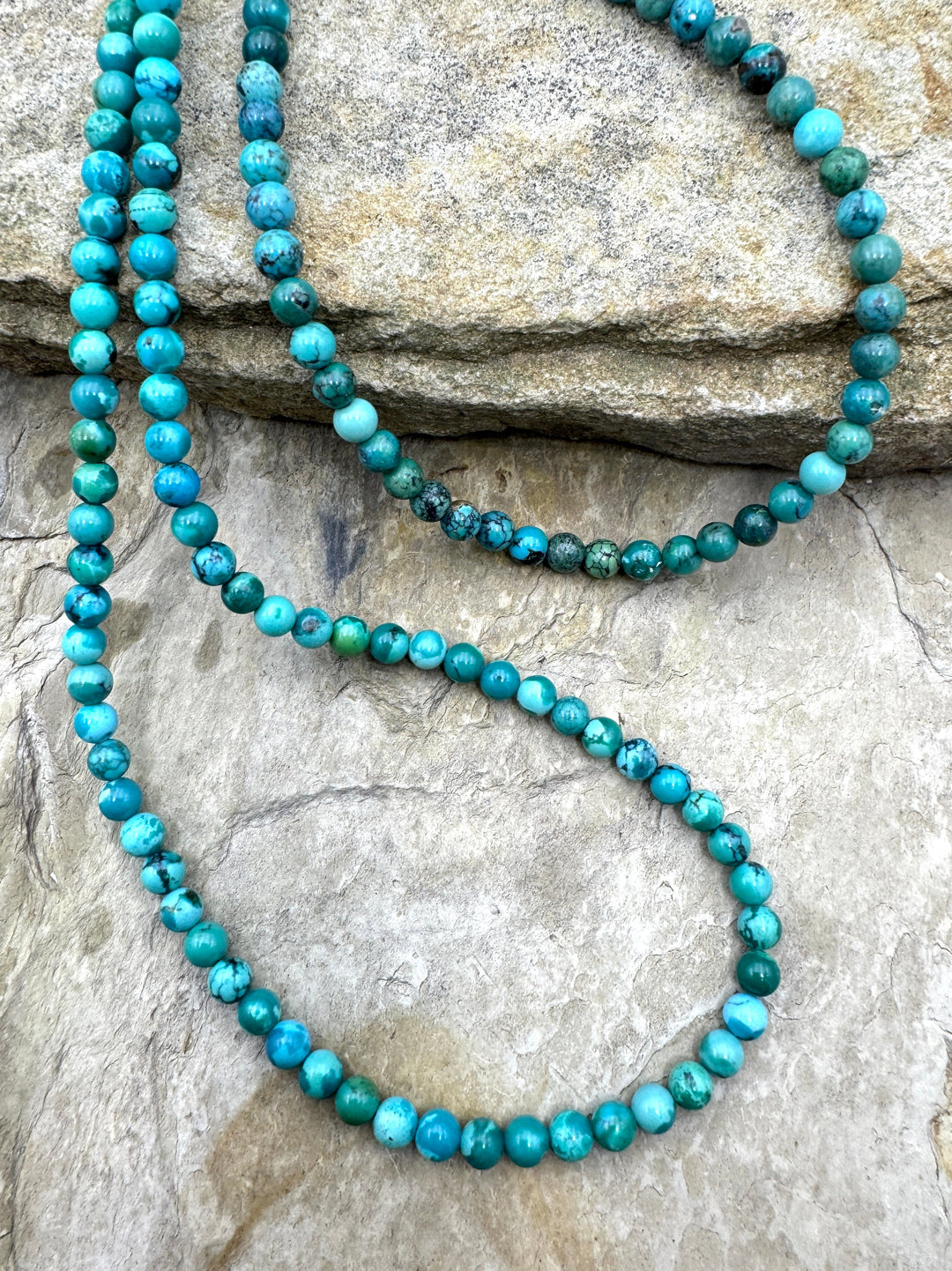 Hubei Turquoise (China) 5mm Round Beadsi 16 Inch Strand