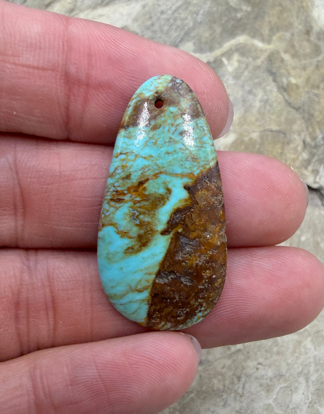 Kingman Turquoise (Arizona) Focal Pendant Bead 19x36mm