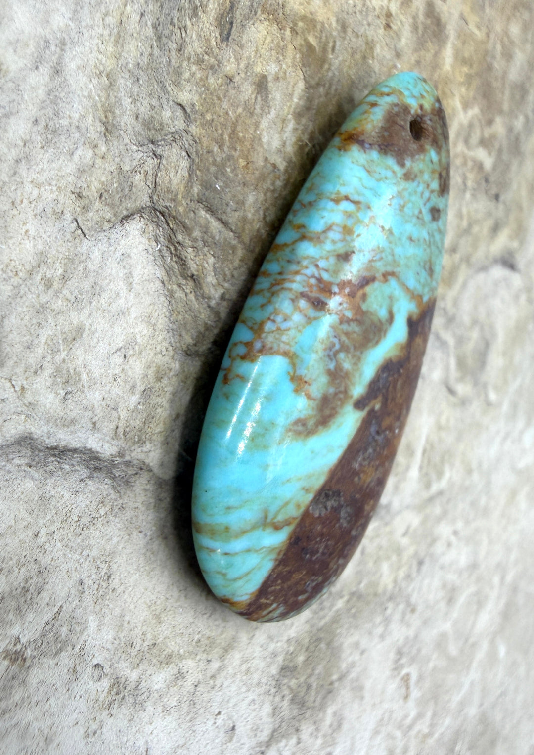 Kingman Turquoise (Arizona) Focal Pendant Bead 19x36mm