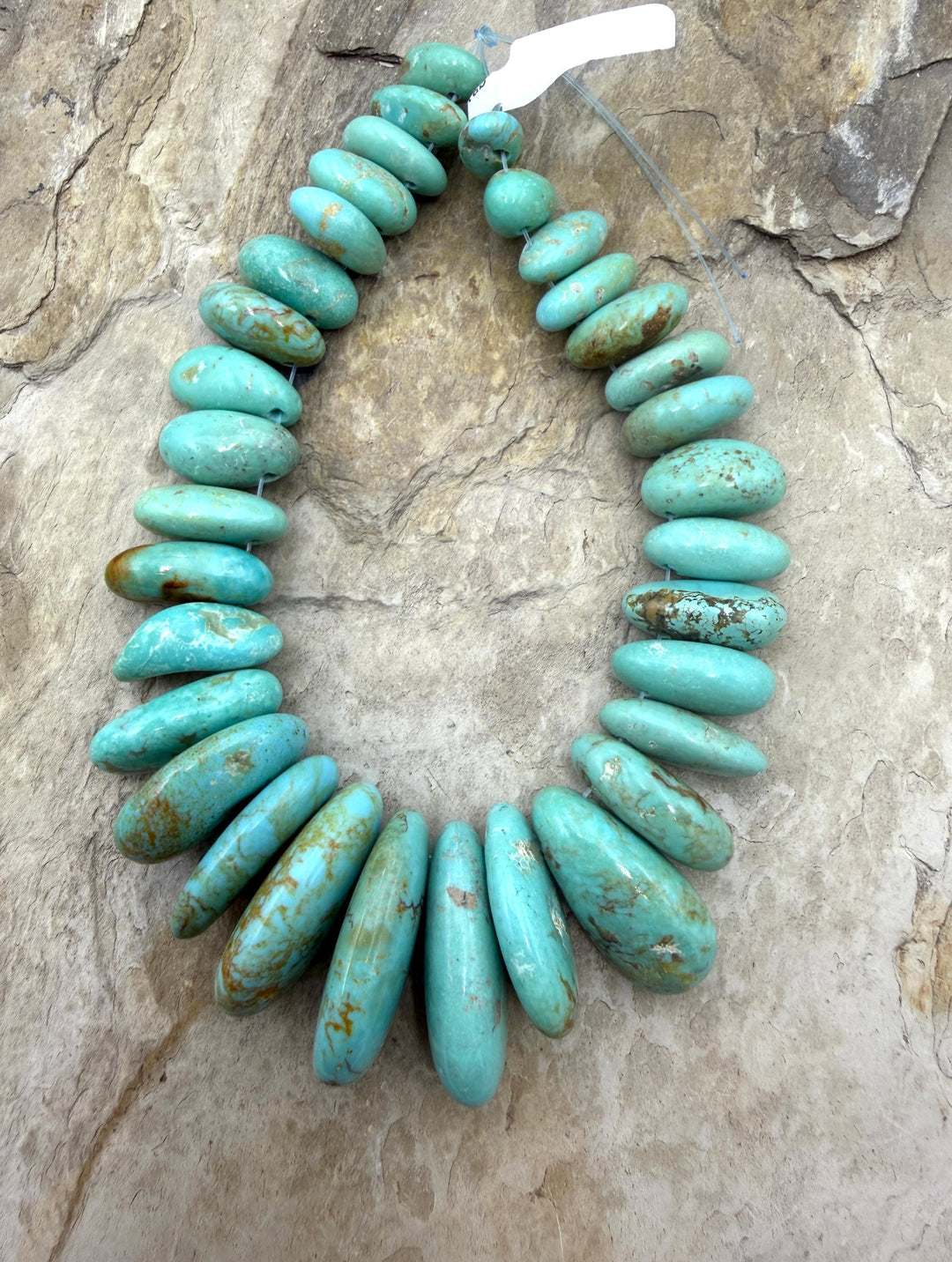 Kingman Turquoise (Arizona) Graduated Focal Strand
