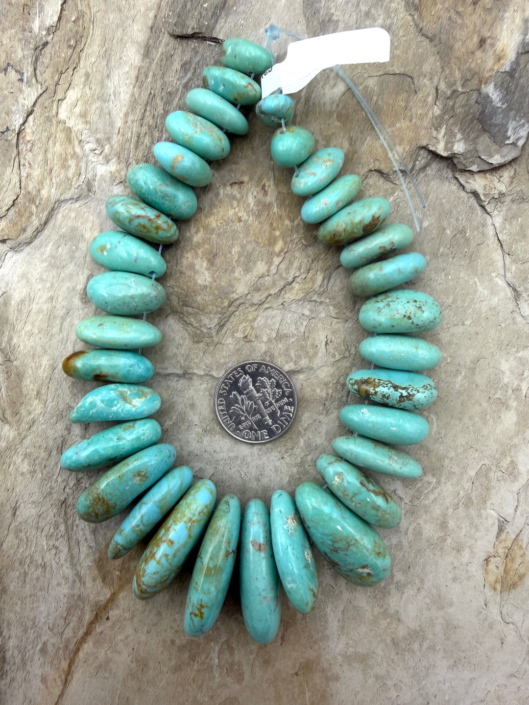 Kingman Turquoise (Arizona) Graduated Focal Strand