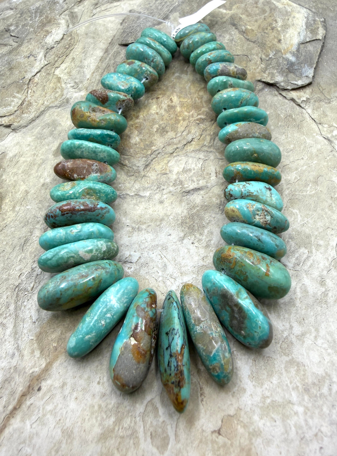 Kingman Turquoise (Arizona) Graduated Focal Strand