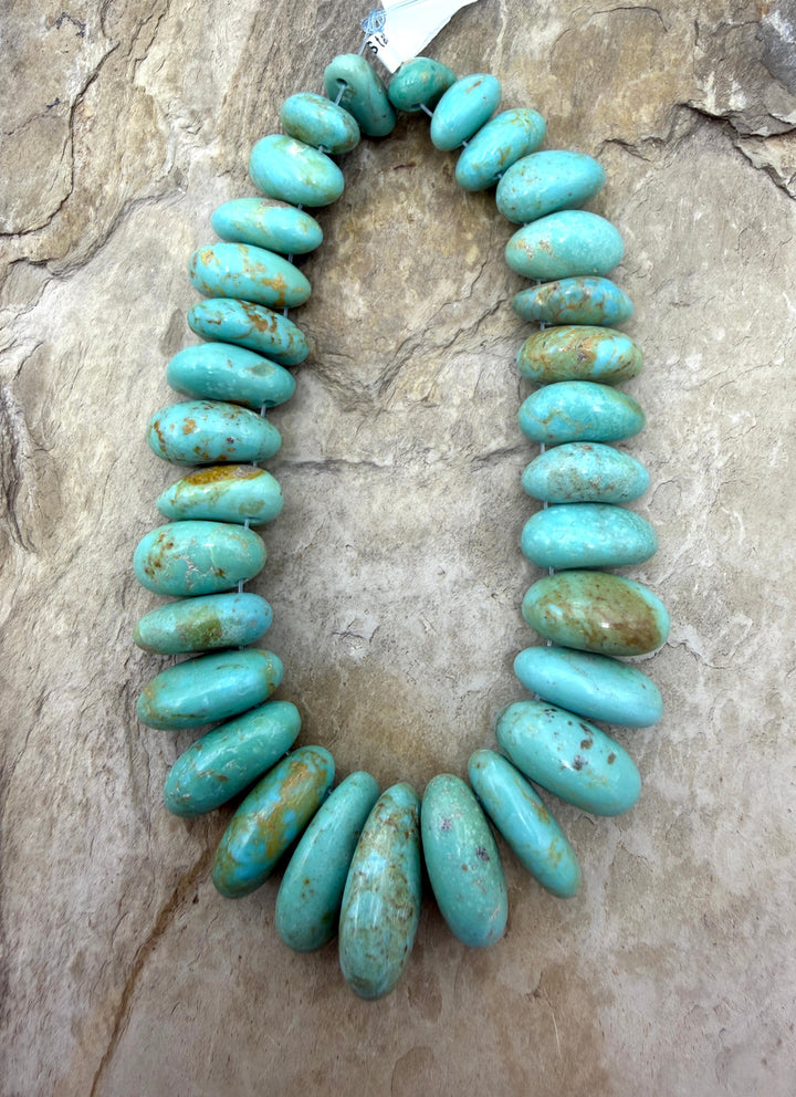 Kingman Turquoise (Arizona) Graduated Focal Strand