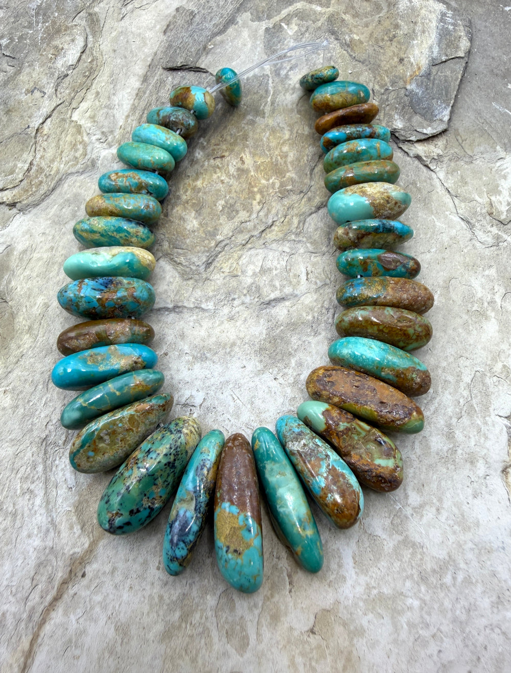 Kingman Turquoise (Arizona) Graduated Focal Strand