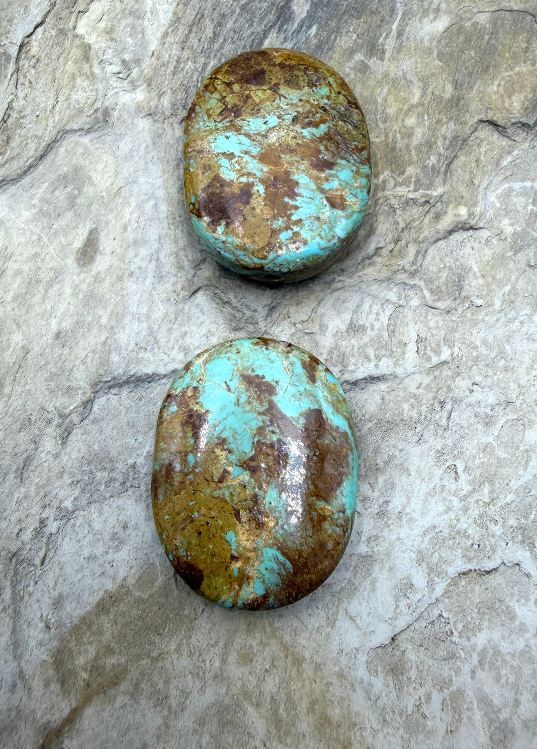 Kingman Turquoise (Arizona) LARGE Oval Beads 28x38mm (Top