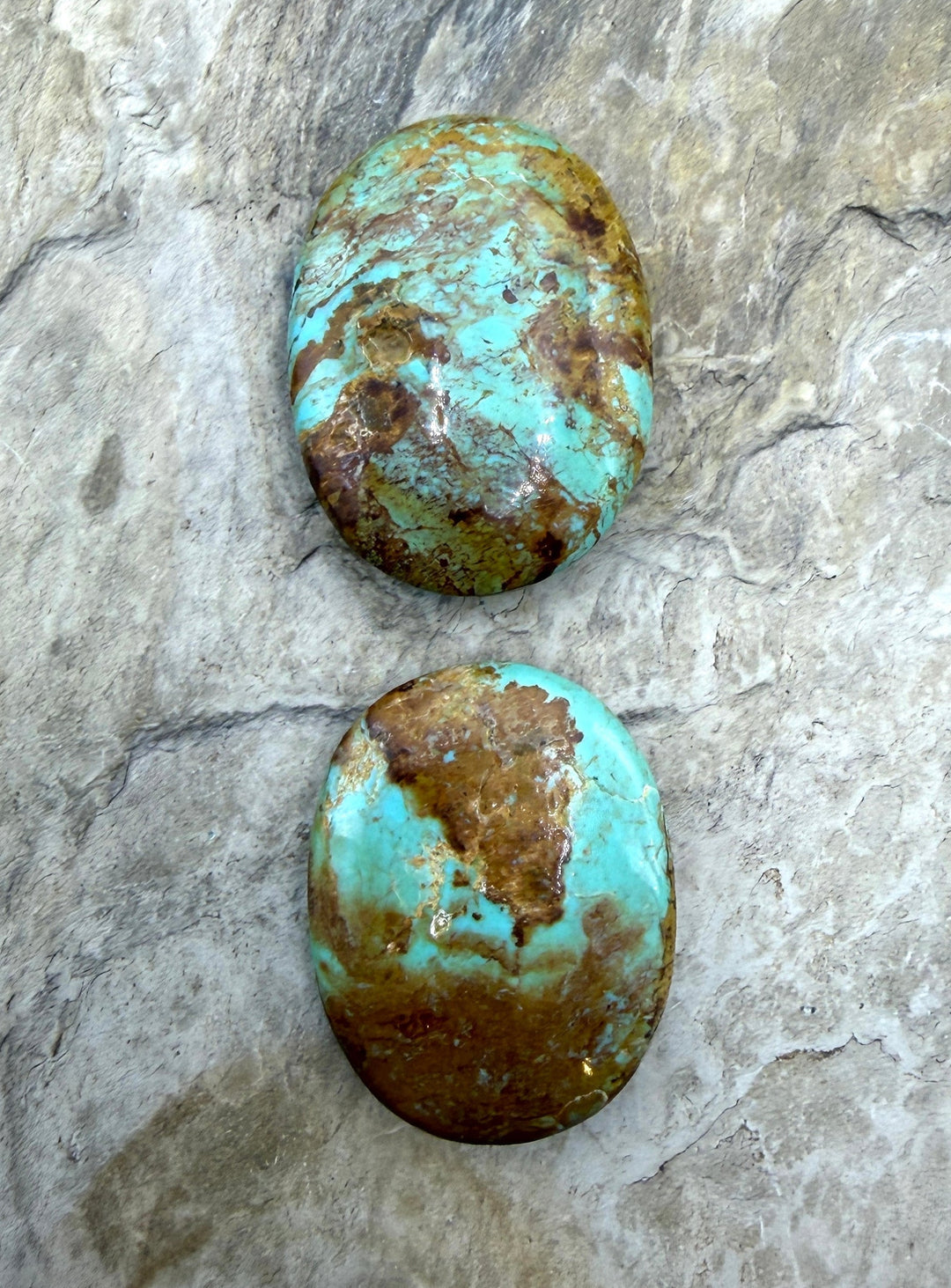 Kingman Turquoise (Arizona) LARGE Oval Beads 28x38mm (Top
