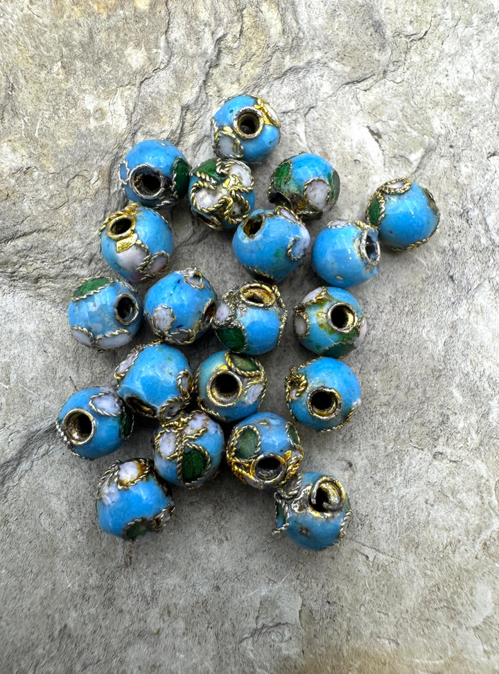 Lot of 20 Light Blue Enamel 5mm Round Beads - Findings