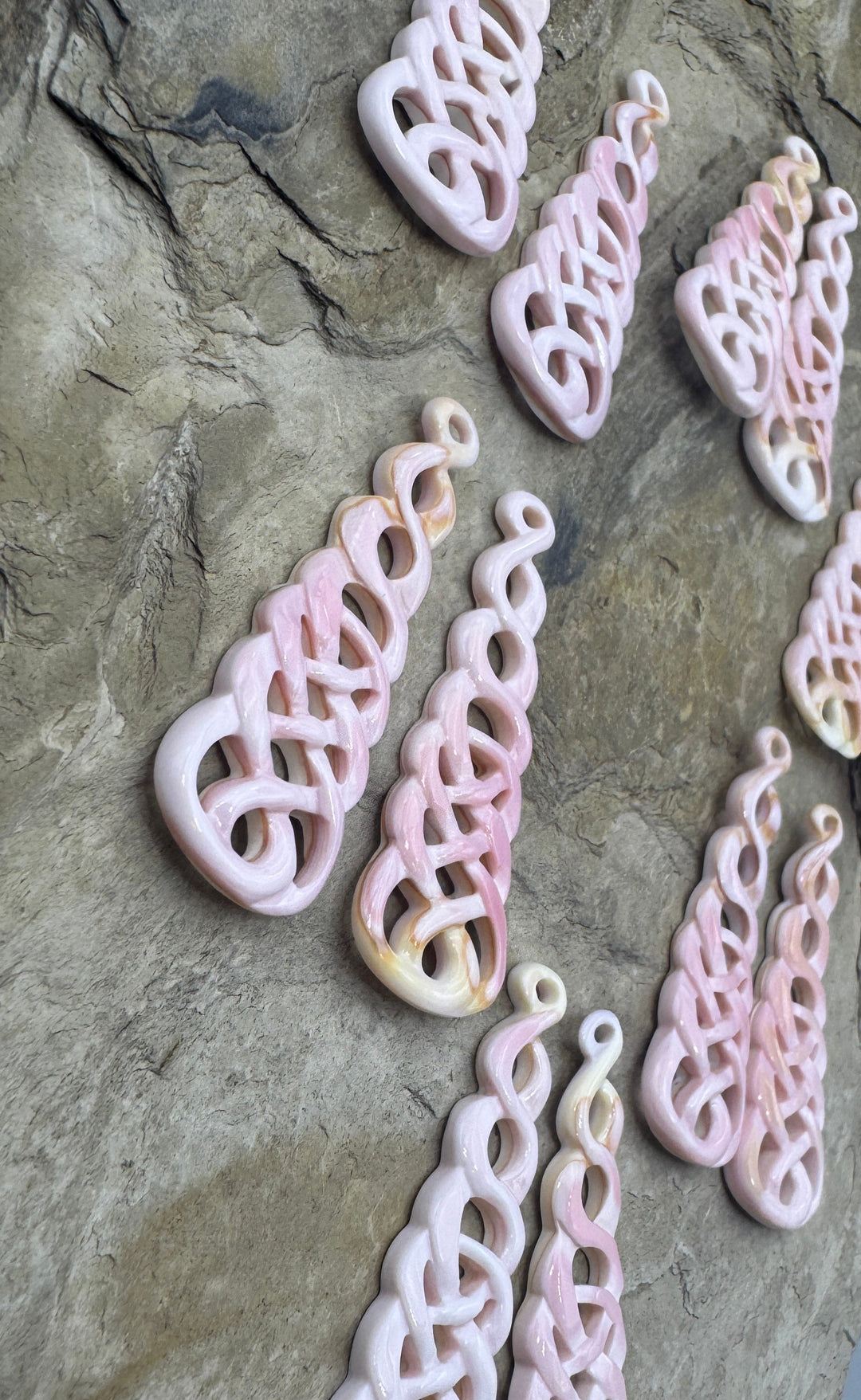 Pink Queen Conch Shell Carved Earring Bead Pairs 8x50mm