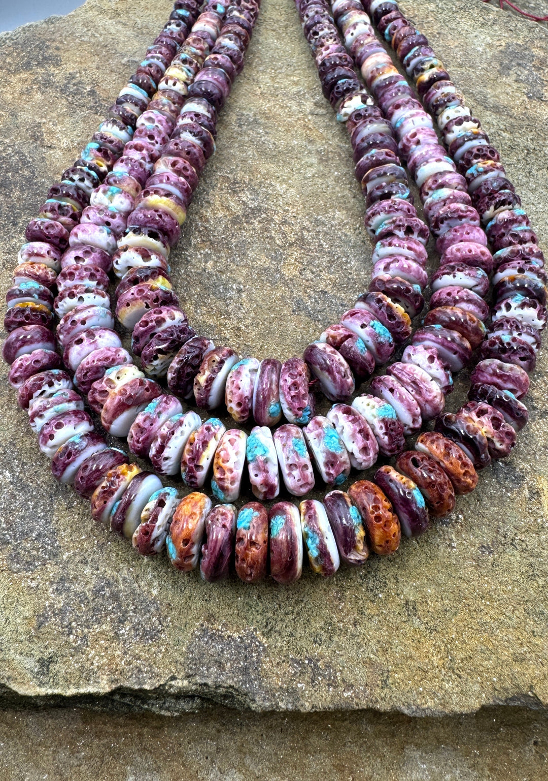 Purple Spiny Oyster with Turquoise Inlay Graduated 6-12mm