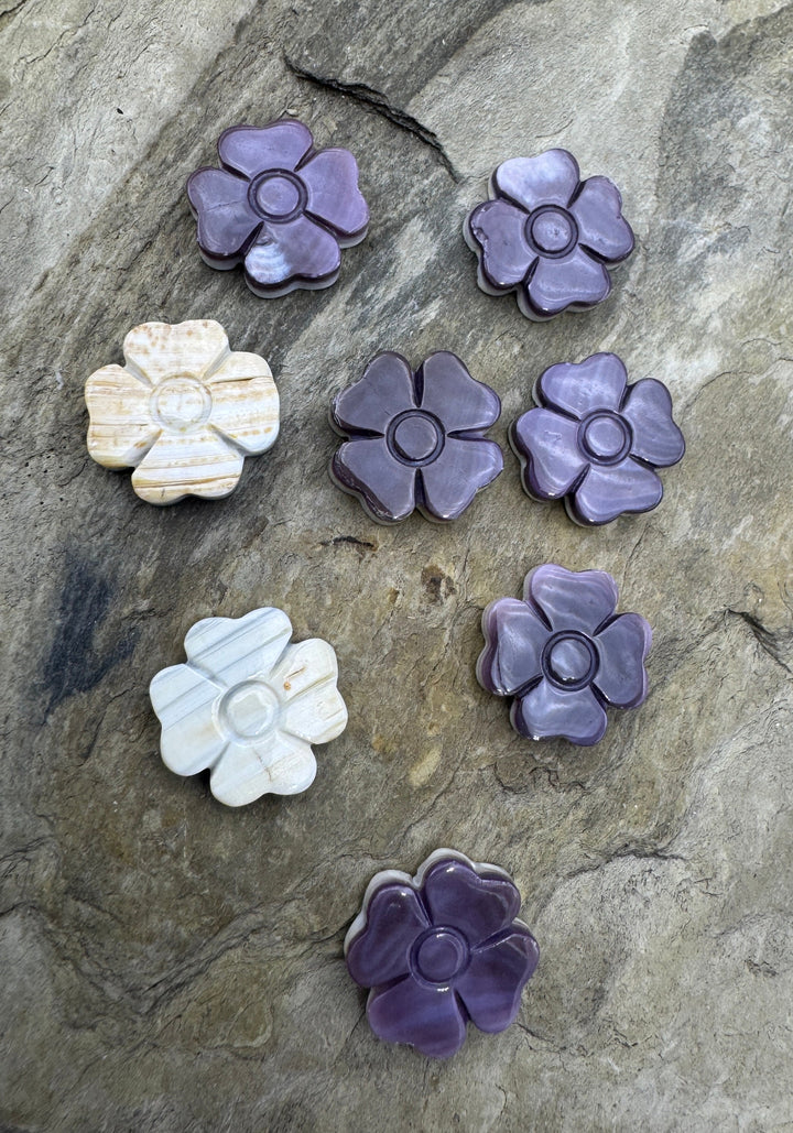Purple Wampum/Quahog Shell Carved Flower Beads 13mm Package
