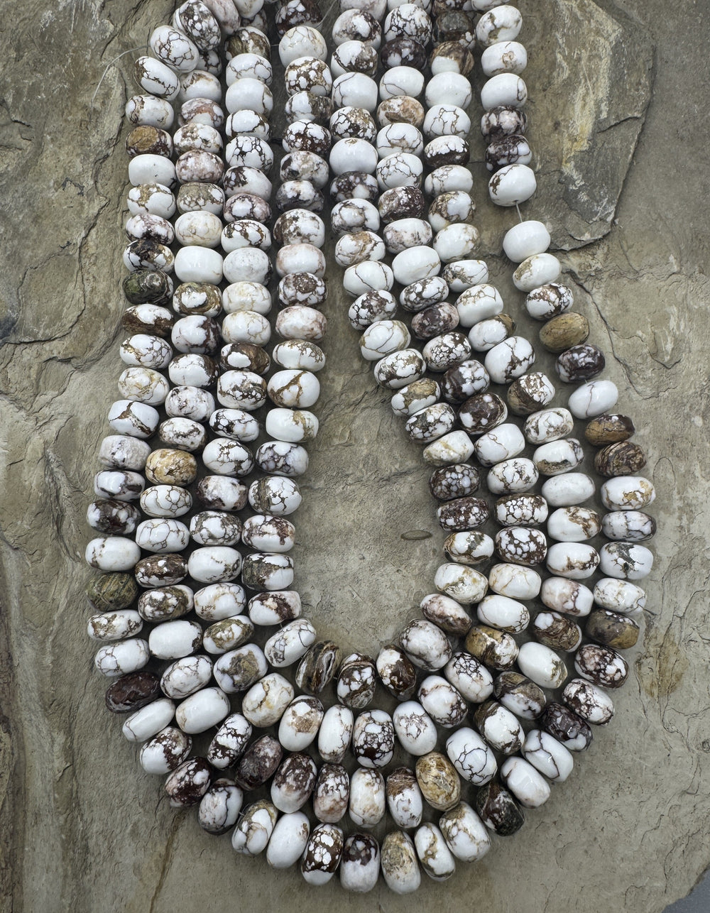 RARE Arizona Wild Horse 9 10mm Rondelle Beads Strand 16