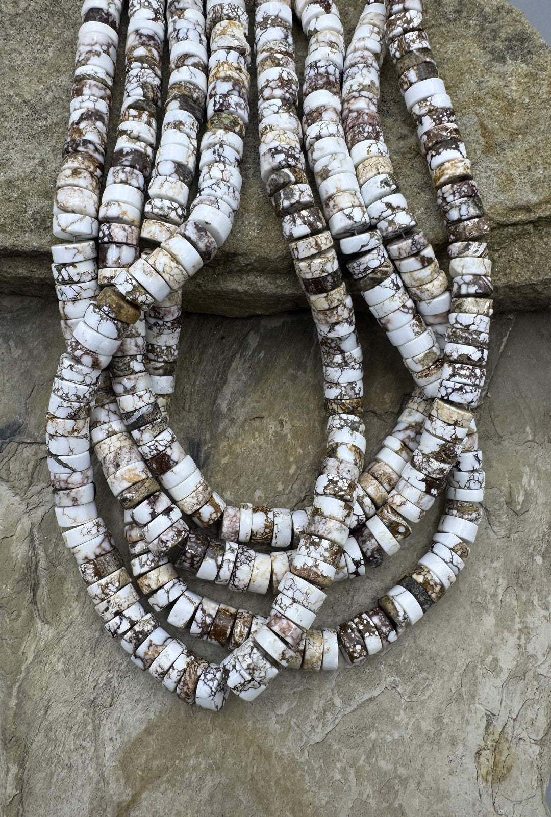 RARE Arizona Wild Horse BIG 10-11mm Heishi Beads Strand 16