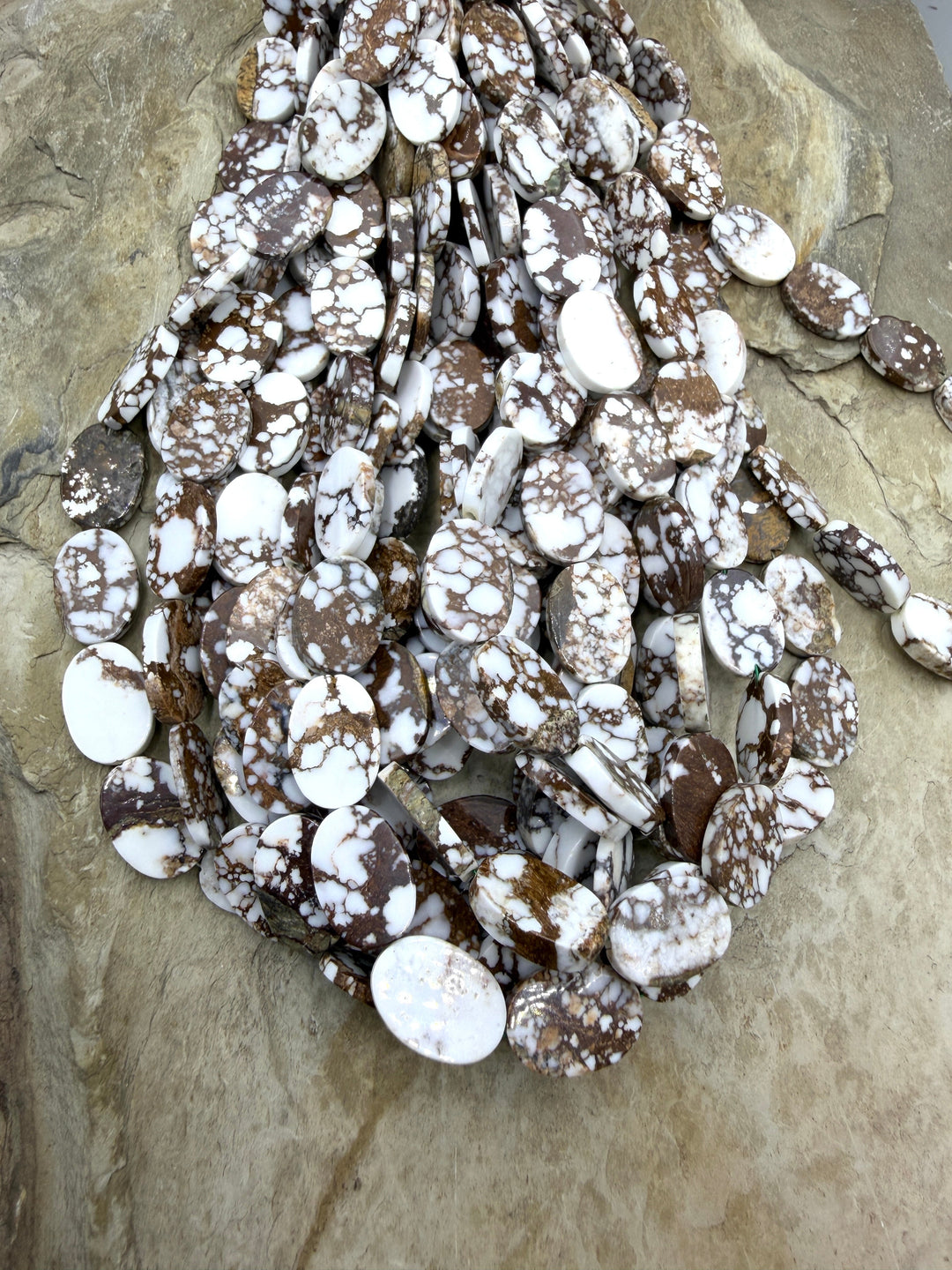 RARE Arizona Wild Horse Handcut Flat Oval Beads 10x15mm 12