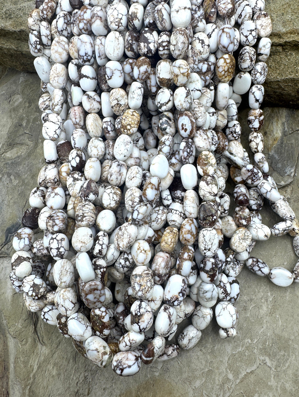 RARE Arizona Wild Horse Handcut Oval Beads 6x10mm 16 Inch