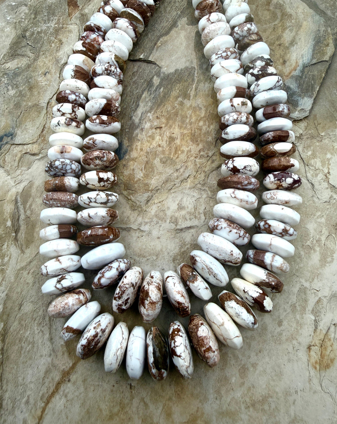 RARE Arizona Wild Horse Medium Graduated Saucer Beads