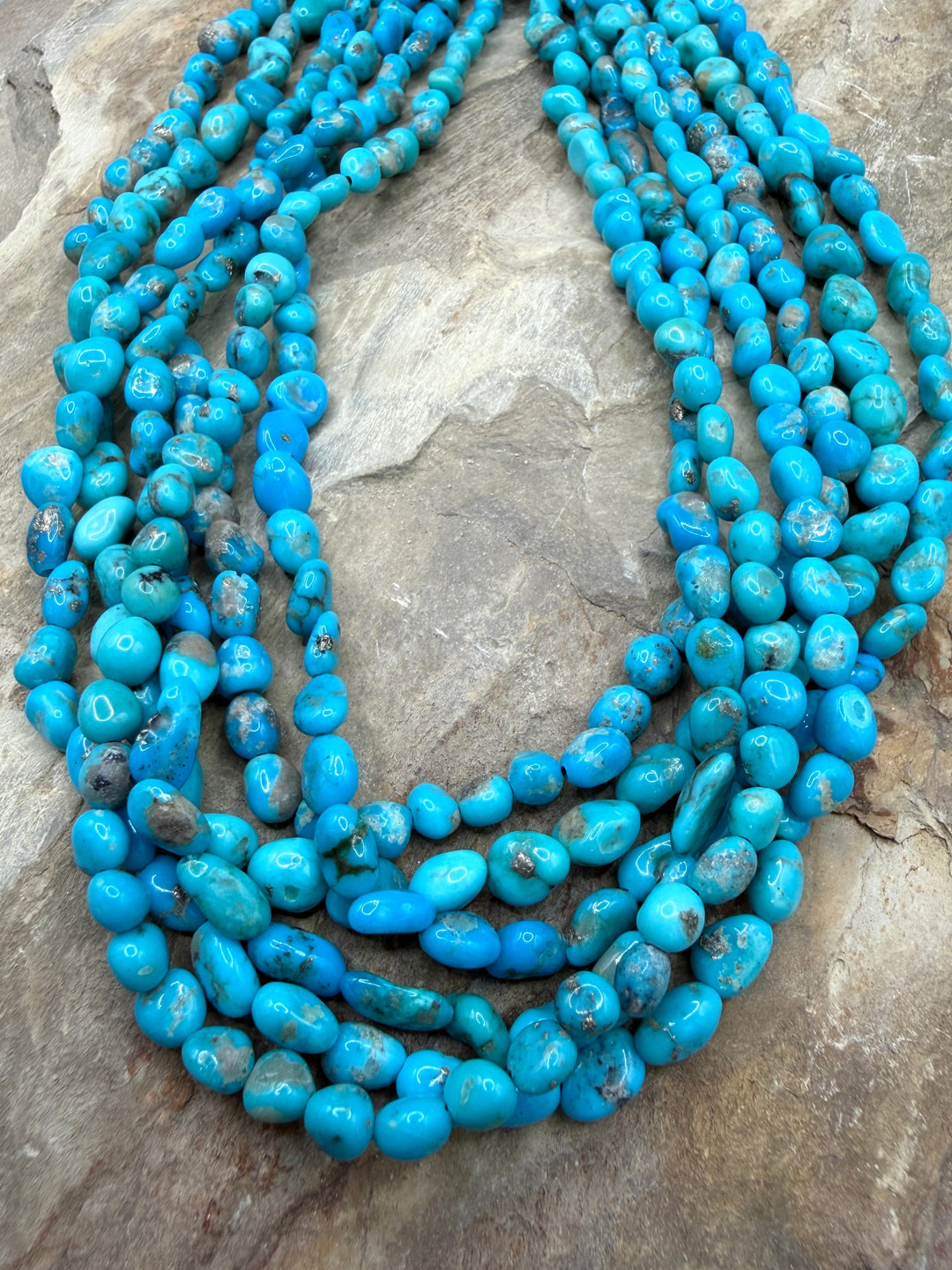 RARE Castle Dome Turquoise (AZ) Nugget Beads 6-7mm ONE 16