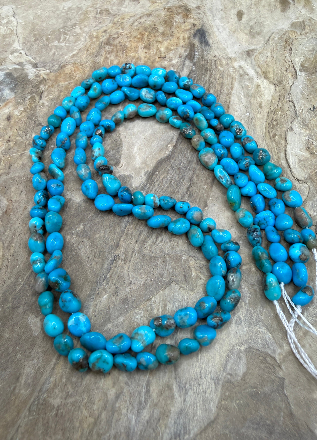 RARE Castle Dome Turquoise (AZ) Nugget Beads4-5mm ONE 16