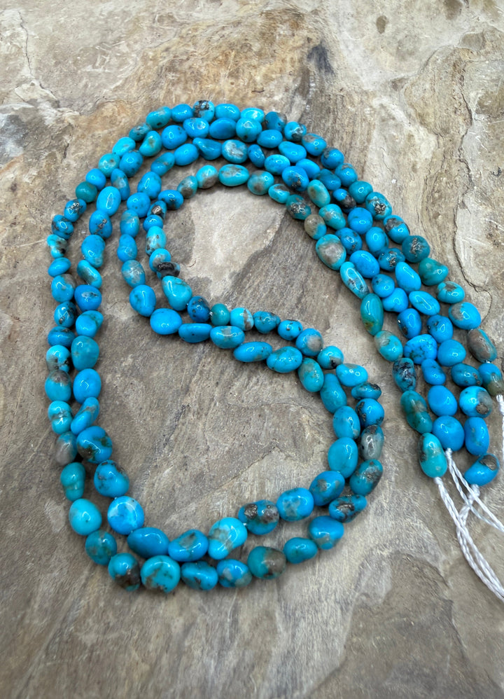 RARE Castle Dome Turquoise (AZ) Nugget Beads4-5mm ONE 16